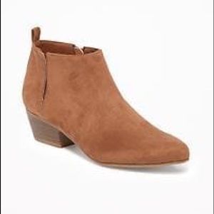 Old Navy Sueded Ankle Booties - Chestnut
